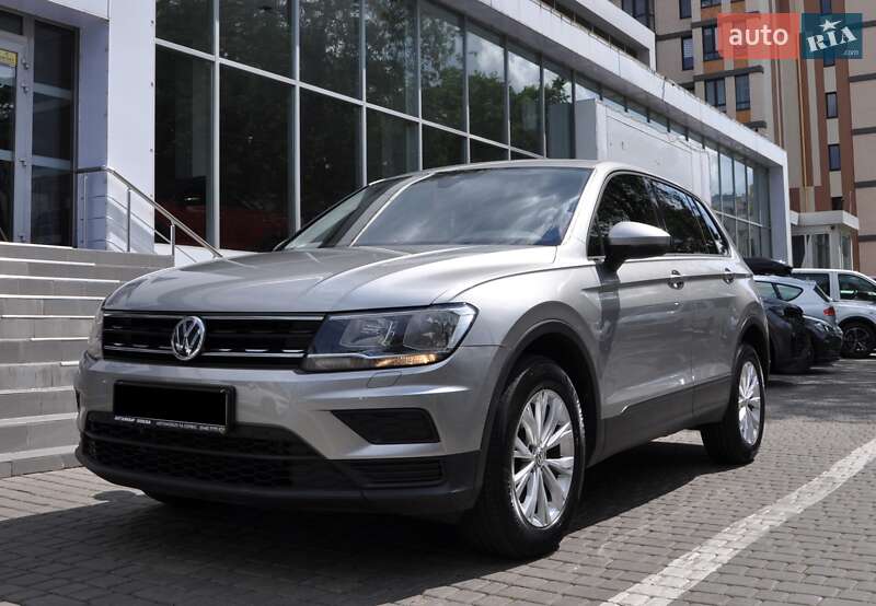Внедорожник / Кроссовер Volkswagen Tiguan 2016 в Одессе