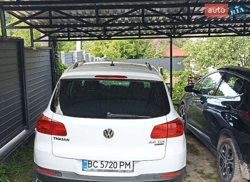 Volkswagen Tiguan 2015