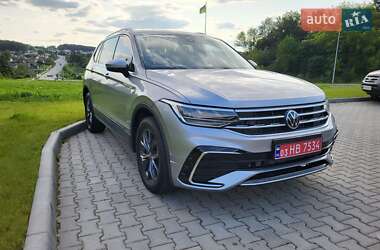 Внедорожник / Кроссовер Volkswagen Tiguan 2022 в Тернополе