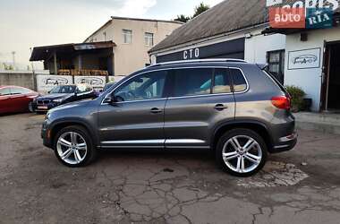 Внедорожник / Кроссовер Volkswagen Tiguan 2016 в 