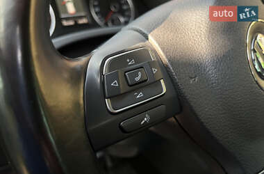 Внедорожник / Кроссовер Volkswagen Tiguan 2012 в 