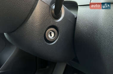 Внедорожник / Кроссовер Volkswagen Tiguan 2012 в 
