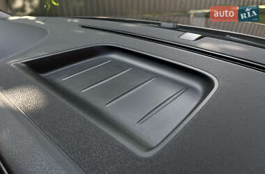 Внедорожник / Кроссовер Volkswagen Tiguan 2012 в 
