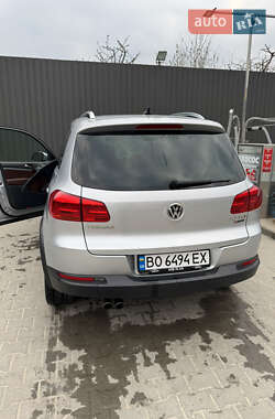Внедорожник / Кроссовер Volkswagen Tiguan 2017 в 