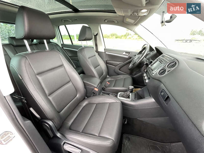 Позашляховик / Кросовер Volkswagen Tiguan 2014 в Харкові
