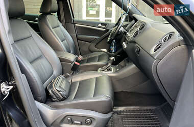 Внедорожник / Кроссовер Volkswagen Tiguan 2014 в 