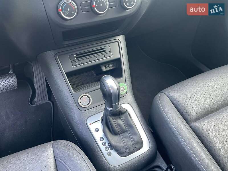 Внедорожник / Кроссовер Volkswagen Tiguan 2016 в Киеве
