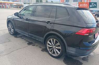Внедорожник / Кроссовер Volkswagen Tiguan 2018 в Харькове