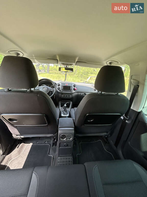 Внедорожник / Кроссовер Volkswagen Tiguan 2011 в Киеве