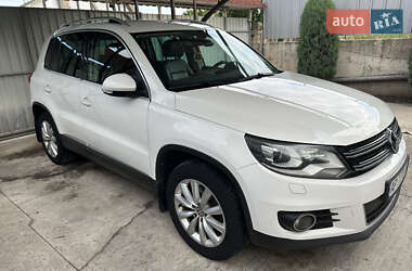 Позашляховик / Кросовер Volkswagen Tiguan 2011 в Запоріжжі