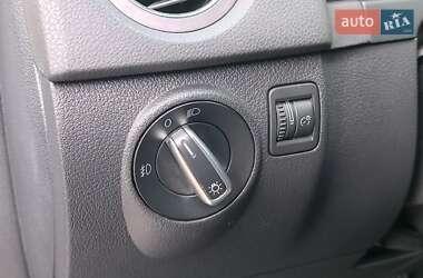 Внедорожник / Кроссовер Volkswagen Tiguan 2011 в 