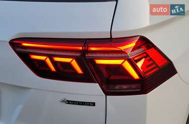 Позашляховик / Кросовер Volkswagen Tiguan 2022 в 