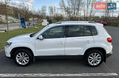 Внедорожник / Кроссовер Volkswagen Tiguan 2016 в 