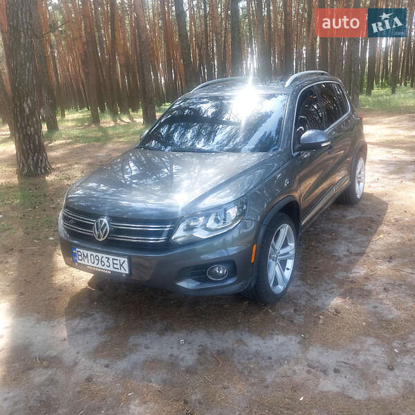 Внедорожник / Кроссовер Volkswagen Tiguan 2013 в Сумах
