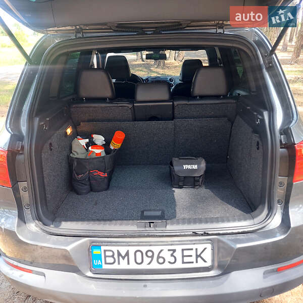 Внедорожник / Кроссовер Volkswagen Tiguan 2013 в Сумах