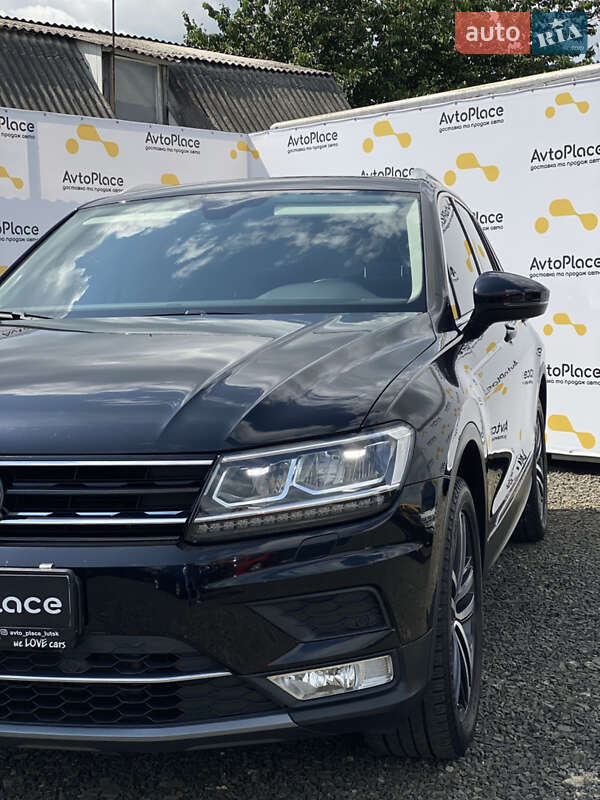 Внедорожник / Кроссовер Volkswagen Tiguan 2016 в Луцке