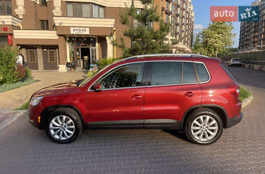 Volkswagen Tiguan 2011
