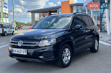 Позашляховик / Кросовер Volkswagen Tiguan 2016 в Києві