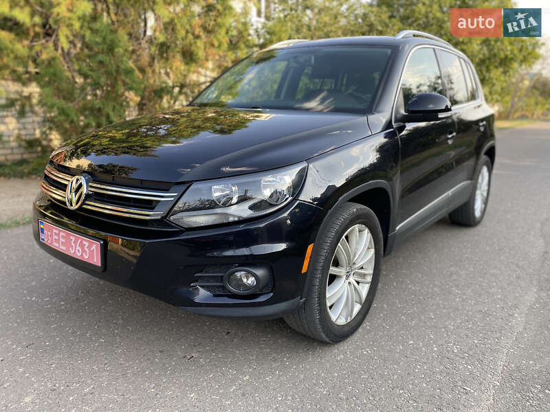 Внедорожник / Кроссовер Volkswagen Tiguan 2013 в 