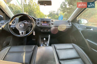 Внедорожник / Кроссовер Volkswagen Tiguan 2013 в 