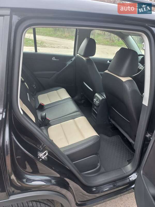 Внедорожник / Кроссовер Volkswagen Tiguan 2016 в Киеве фото 14 Внедорожник / Кроссовер Volkswagen Tiguan 2016 в Киеве