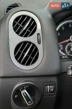Внедорожник / Кроссовер Volkswagen Tiguan 2013 в 