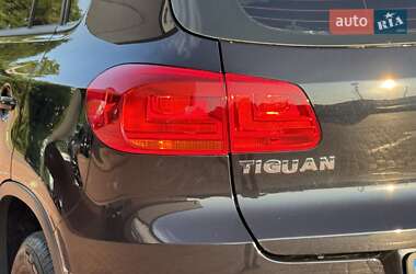 Внедорожник / Кроссовер Volkswagen Tiguan 2014 в 