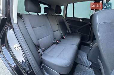 Внедорожник / Кроссовер Volkswagen Tiguan 2014 в 