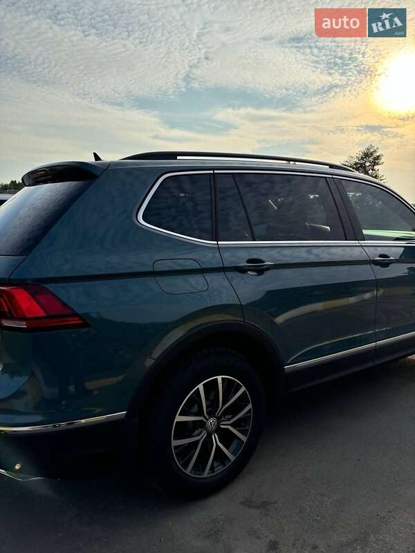 Внедорожник / Кроссовер Volkswagen Tiguan 2020 в Киеве