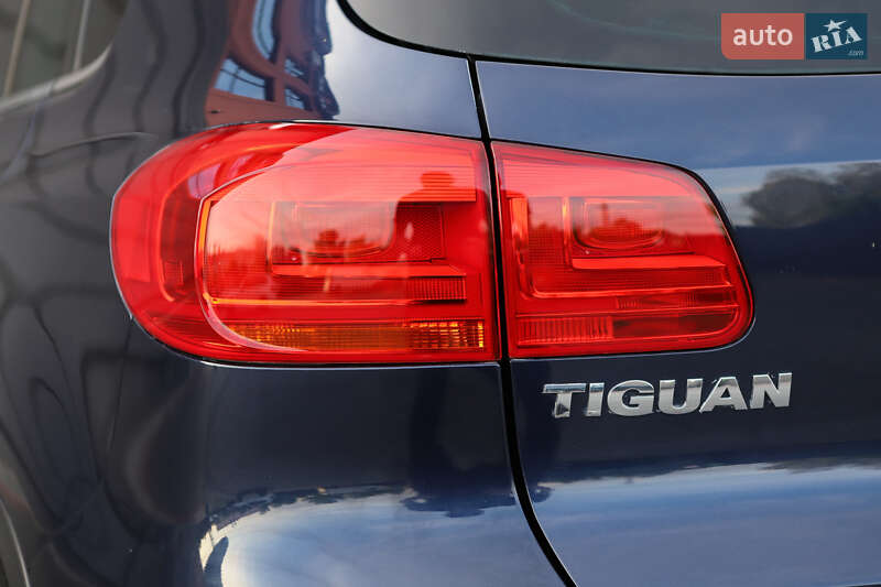 Внедорожник / Кроссовер Volkswagen Tiguan 2015 в Дрогобыче
