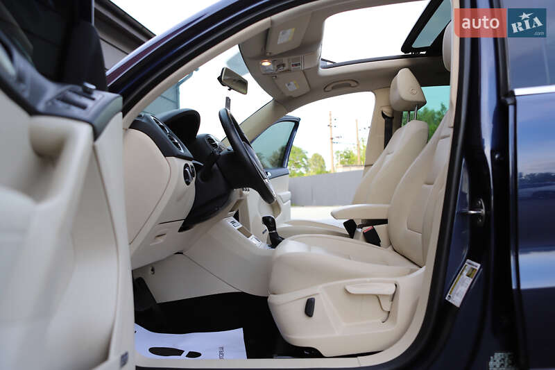 Внедорожник / Кроссовер Volkswagen Tiguan 2015 в Дрогобыче
