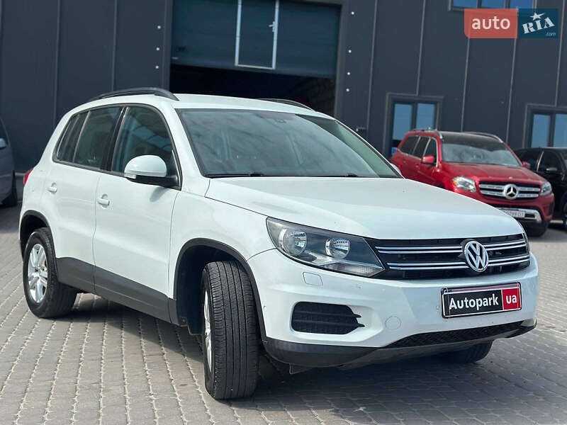 Внедорожник / Кроссовер Volkswagen Tiguan 2016 в Львове