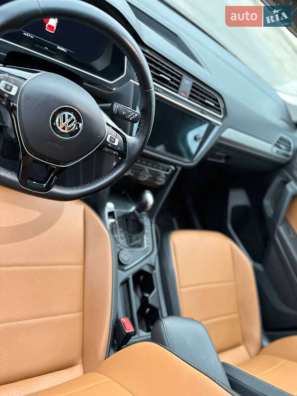 Внедорожник / Кроссовер Volkswagen Tiguan 2018 в Днепре