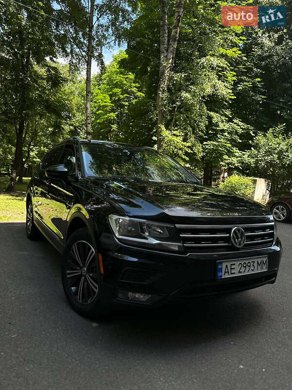 Внедорожник / Кроссовер Volkswagen Tiguan 2018 в Днепре