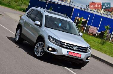 Внедорожник / Кроссовер Volkswagen Tiguan 2016 в 