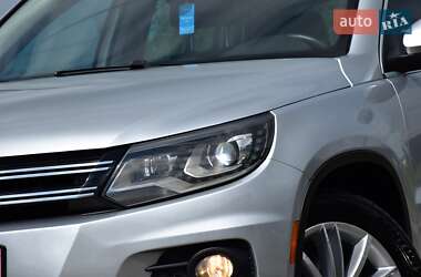 Внедорожник / Кроссовер Volkswagen Tiguan 2016 в 