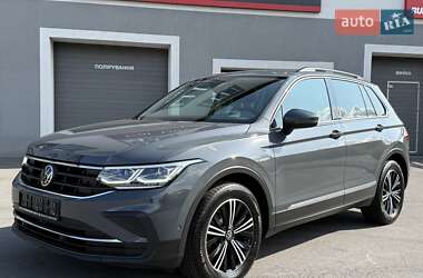 Позашляховик / Кросовер Volkswagen Tiguan 2021 в Вінниці