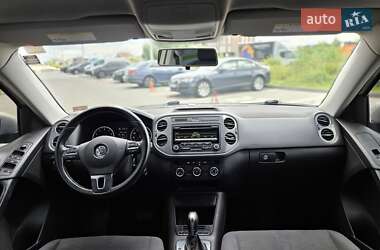 Позашляховик / Кросовер Volkswagen Tiguan 2013 в 