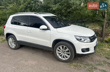 Внедорожник / Кроссовер Volkswagen Tiguan 2011 в Киеве