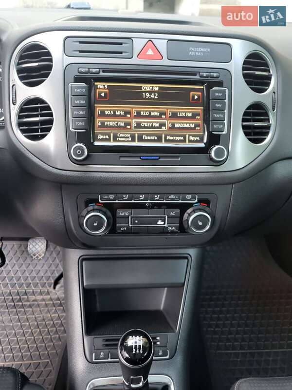 Позашляховик / Кросовер Volkswagen Tiguan 2010 в Хмільнику