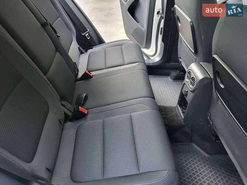 Позашляховик / Кросовер Volkswagen Tiguan 2010 в Хмільнику
