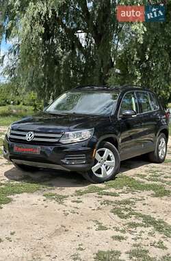 Внедорожник / Кроссовер Volkswagen Tiguan 2015 в Белогородке