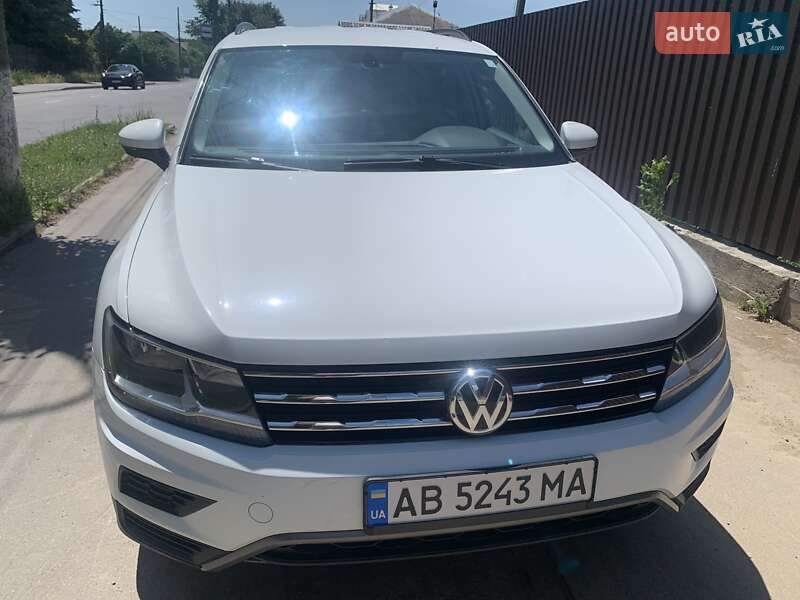 Внедорожник / Кроссовер Volkswagen Tiguan 2018 в Виннице