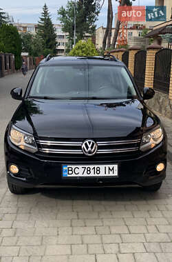 Позашляховик / Кросовер Volkswagen Tiguan 2015 в Львові