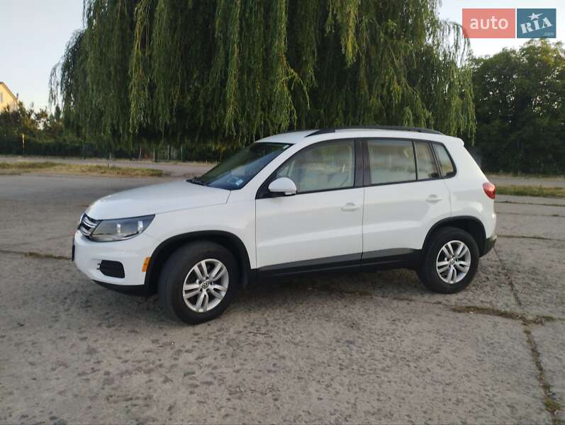 Внедорожник / Кроссовер Volkswagen Tiguan 2015 в Ладыжине