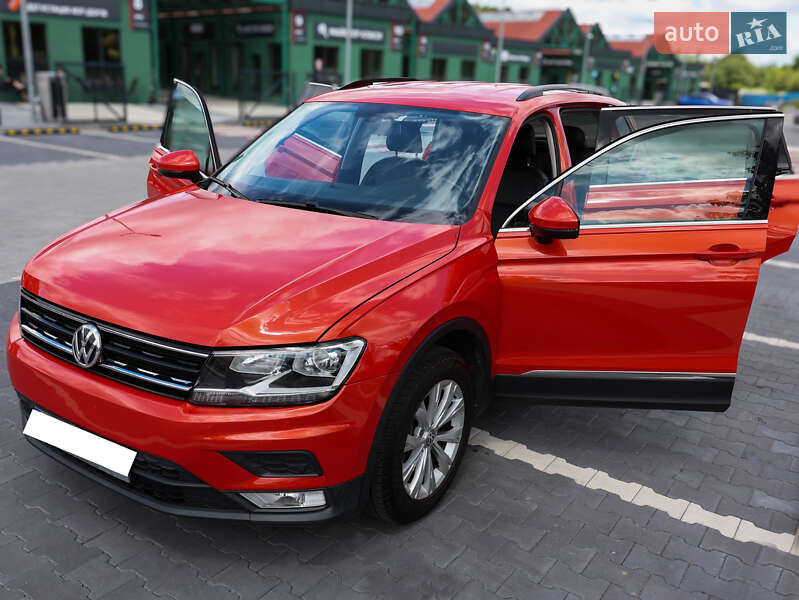 Позашляховик / Кросовер Volkswagen Tiguan 2018 в Ірпені