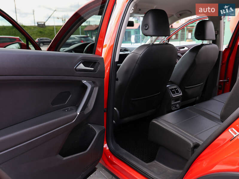 Позашляховик / Кросовер Volkswagen Tiguan 2018 в Ірпені