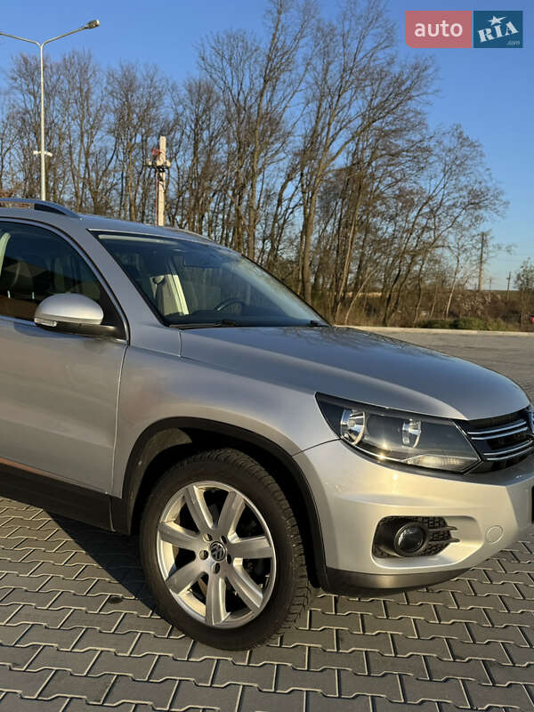 Внедорожник / Кроссовер Volkswagen Tiguan 2012 в Львове