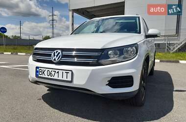 Позашляховик / Кросовер Volkswagen Tiguan 2016 в Рівному