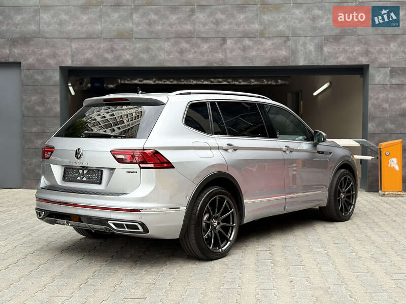 Позашляховик / Кросовер Volkswagen Tiguan 2021 в Києві